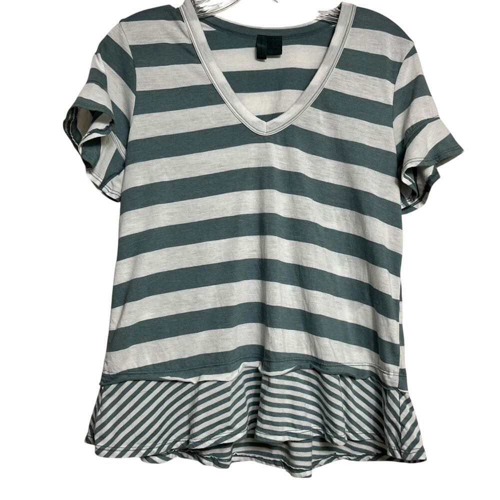 Anthropologie Left of Center Striped V Neck tiered T-Shirt S (2910)